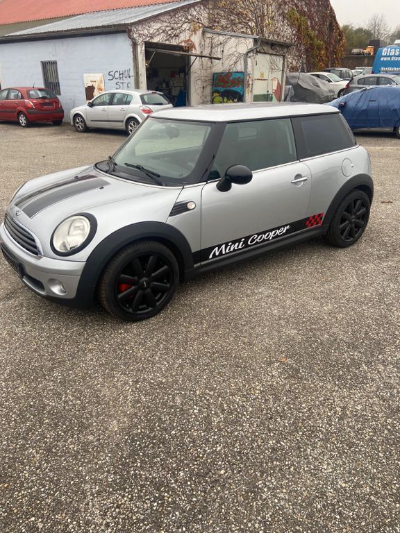 Silber Gebraucht 2007 Mini ONE Kleinwagen | 2.750 € (Fairer Preis) - Bild 1/4