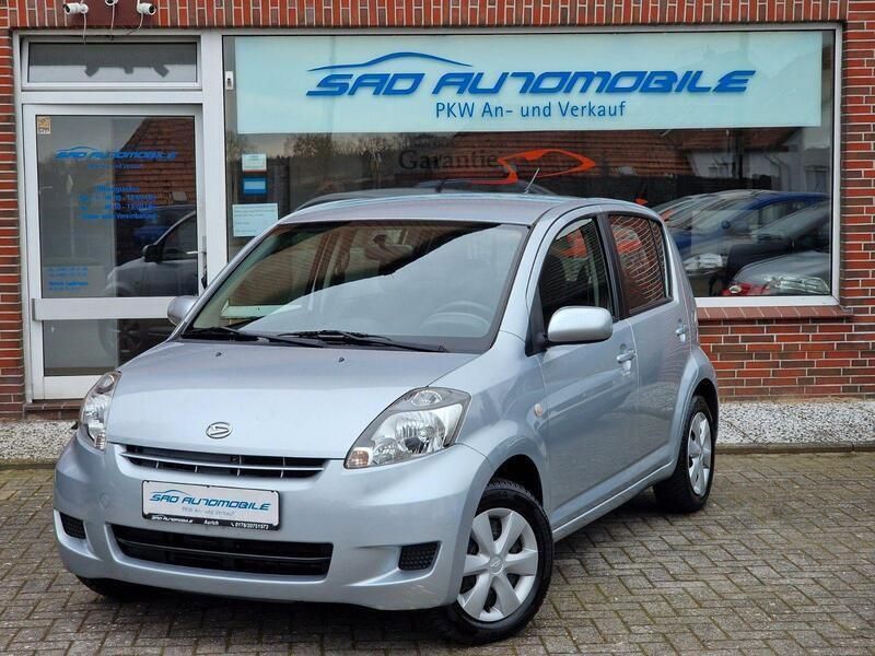 Grau Gebraucht 2010 Daihatsu Sirion Kleinwagen | 3.000 € (Fairer Preis) - Bild 1/4