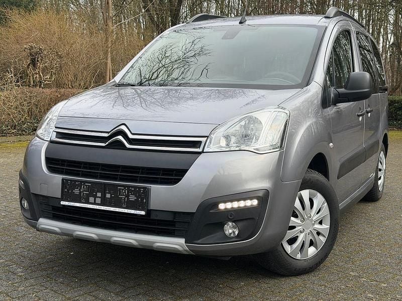 Gebraucht Citroën Berlingo XTR 120 PS (88 kW) 2017 Grau Van / Kleinbus