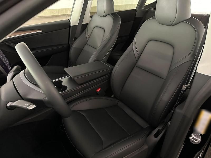 Gebraucht Tesla Model Y RWD 220 kW (300 PS) 2023 Schwarz SUV