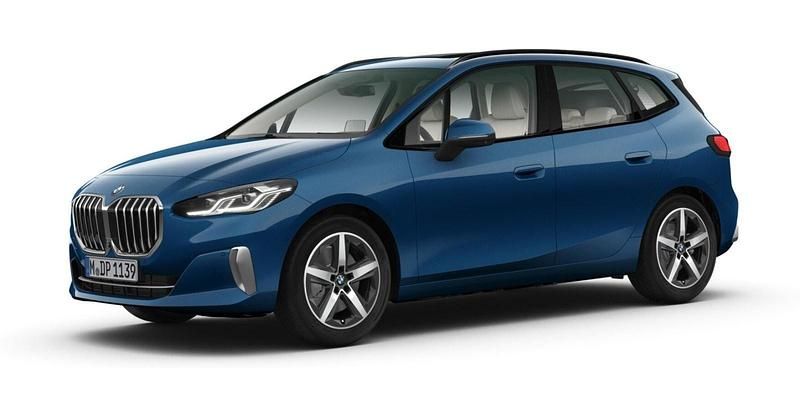 Blau Gebraucht 2025 BMW 223 Active Tourer Comfort Edition Van / Kleinbus | 40.443 € (Fairer Preis) - Bild 1/4
