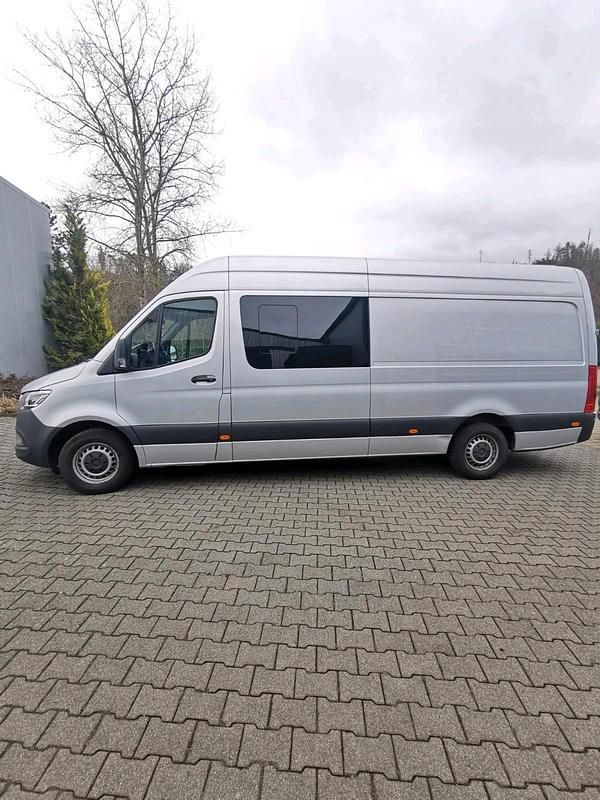 Gebraucht Mercedes Sprinter 163 PS (119 kW) 2019 Silber Van