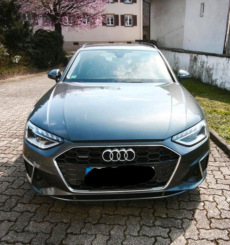Gebraucht Audi A4 Comfort 245 PS (180 kW) 2020 Grau Kombi