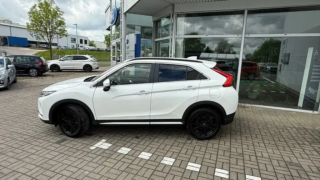 Gebraucht Mitsubishi Eclipse Cross Plus 163 PS (119 kW) 2018 Weiß SUV