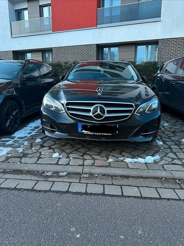 Gebraucht Mercedes E350 306 PS (225 kW) 2013 Schwarz Limousine