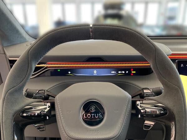 Gebraucht Lotus Eletre 450 kW (612 PS) 2024 Grau (kaimu grey) SUV