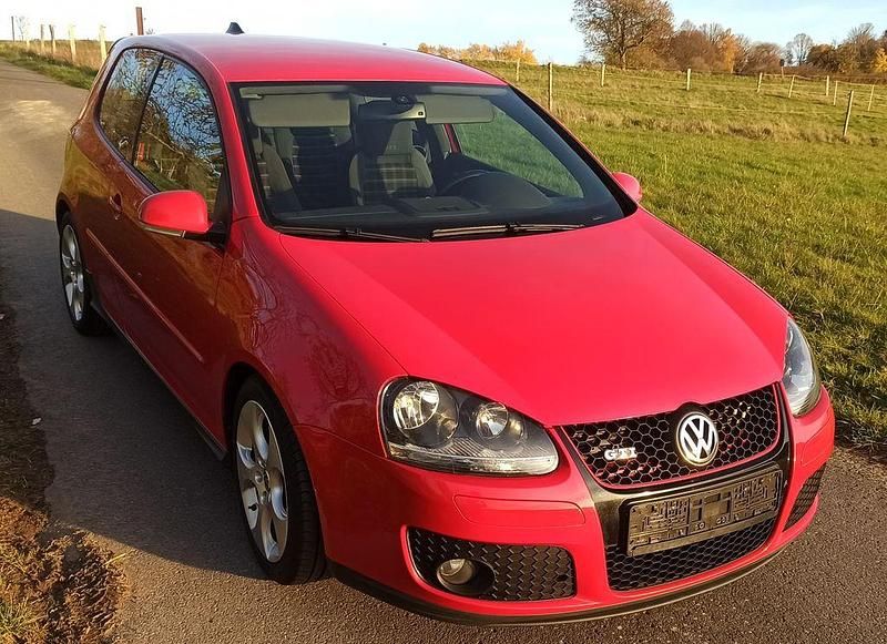 Rot Gebraucht 2005 VW Golf IV GTI Limousine | 3.300 € (Fairer Preis) - Bild 1/4