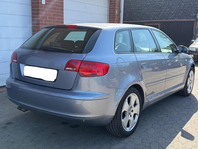 Second-hand Audi A3 105 CP (77 kW) 2006 Albastru Hatchback
