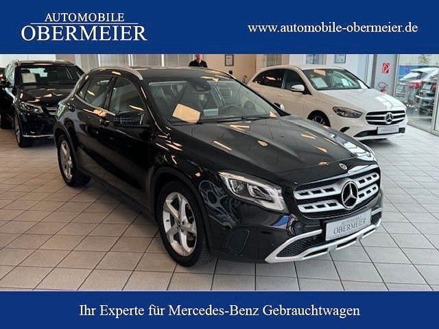 Schwarz Gebraucht 2020 Mercedes GLA200 SUV | 24.500 € (Superpreis) - Bild 1/4