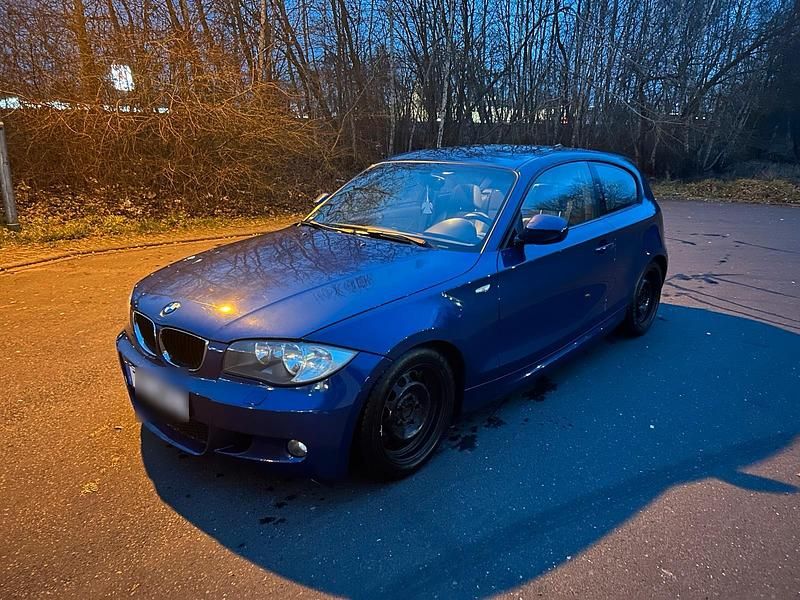 Gebraucht BMW 116 M Sport 116 PS (85 kW) 2011 Blau Kleinwagen
