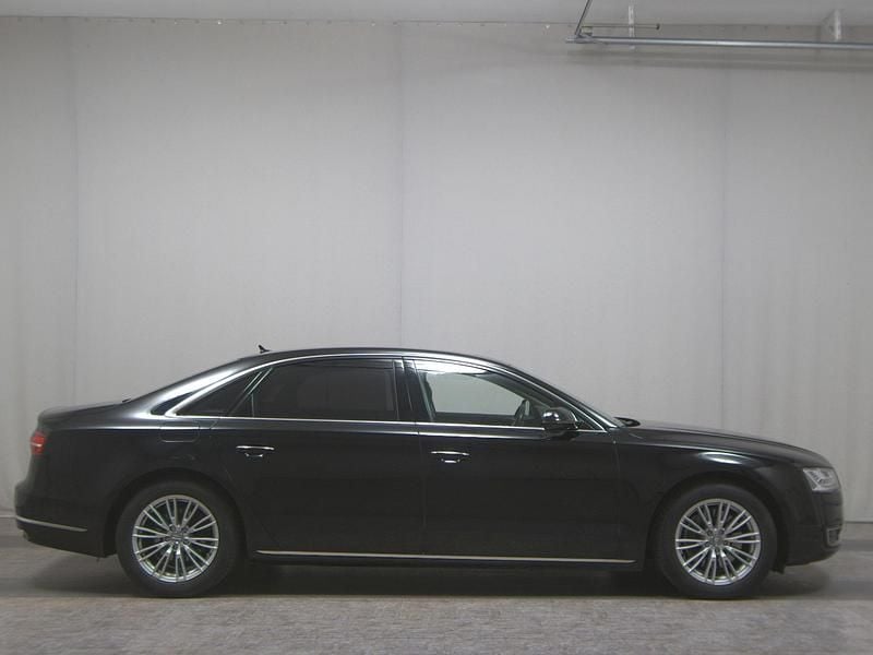 Brillantschwarz Gebraucht 2017 Audi A8L Ambiente Limousine | 20.990 € (Superpreis) - Bild 1/4