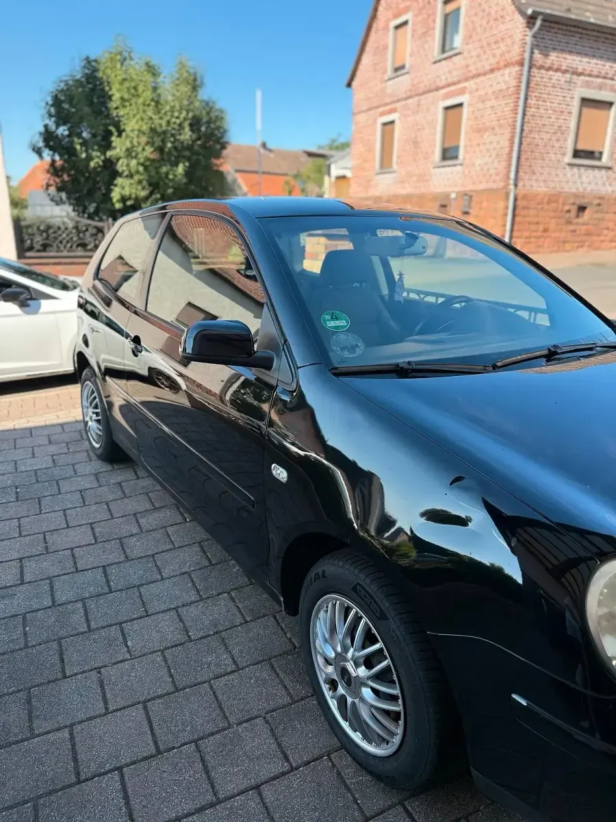 Gebraucht VW Polo 75 PS (55 kW) 2004 Schwarz Kleinwagen