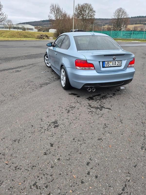 Gebraucht BMW 123 Coupé 204 PS (150 kW) 2008 Blau Coupé
