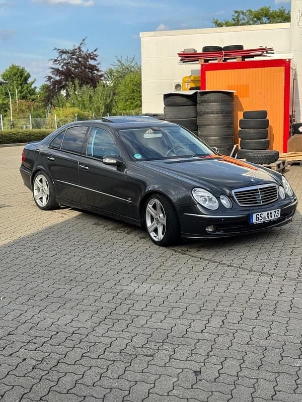 Gebraucht Mercedes E500 306 PS (225 kW) 2003 Grau Limousine