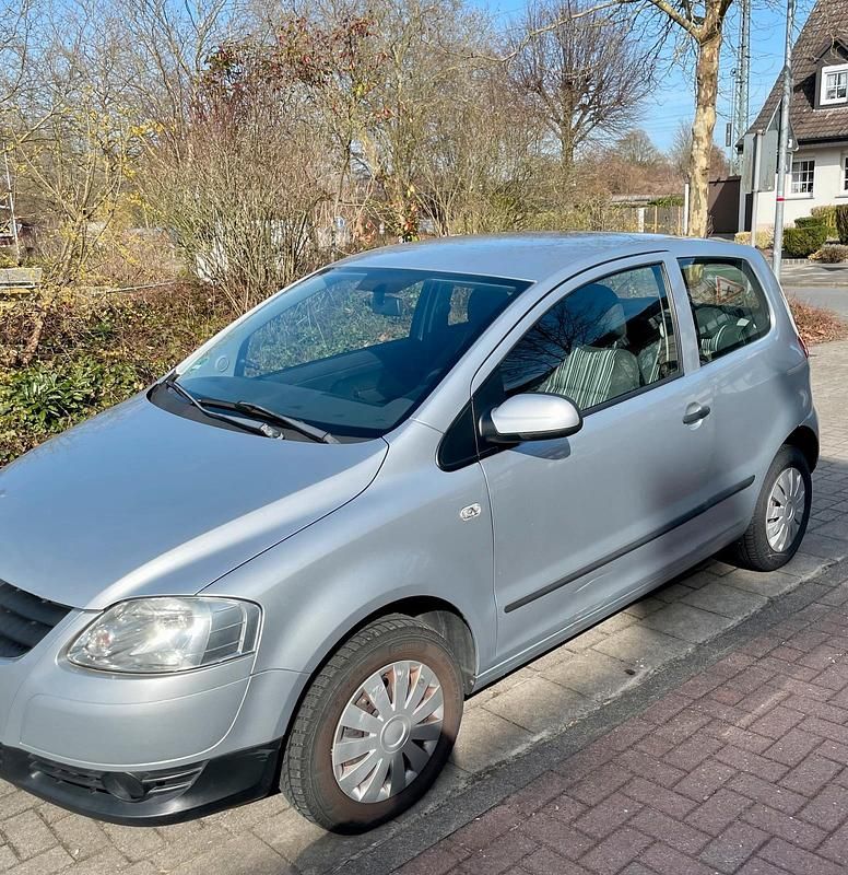 Gebraucht VW Fox 55 PS (40 kW) 2005 Silber Kleinwagen