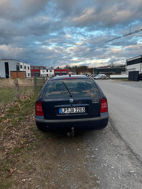 Gebraucht Skoda Octavia 2003 Blau Kombi