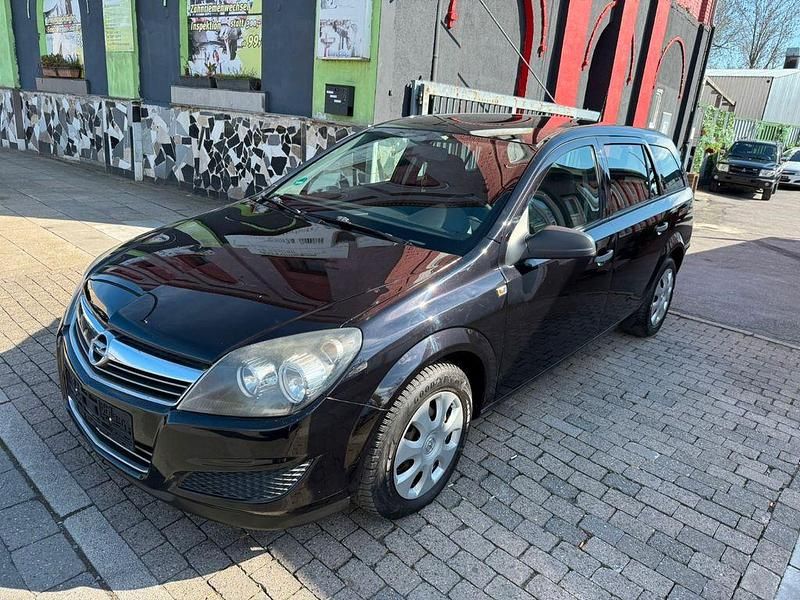 Gebraucht Opel Astra Selection 90 PS (66 kW) 2009 Schwarz Limousine