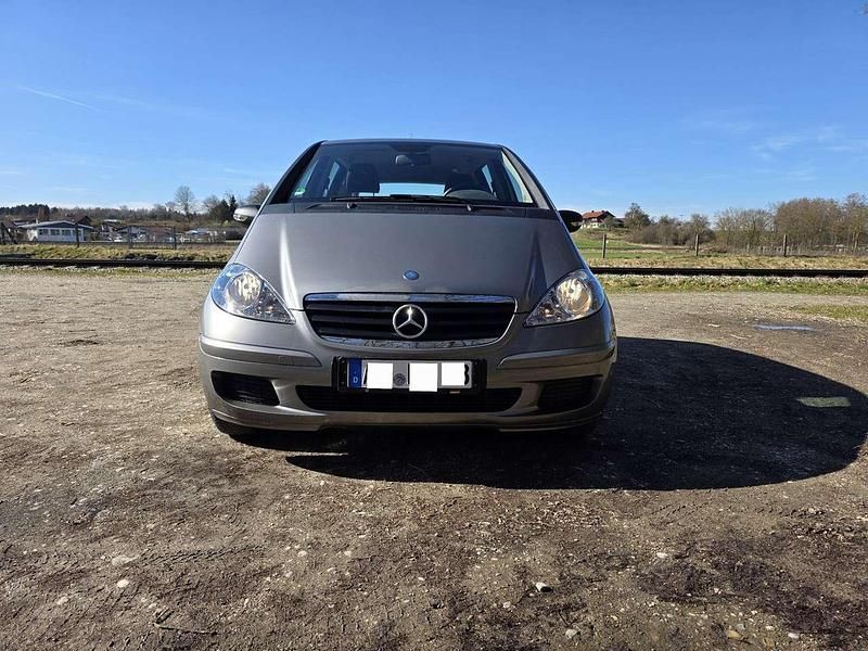 Gebraucht Mercedes A150 Classic 95 PS (69 kW) 2006 Gold Limousine