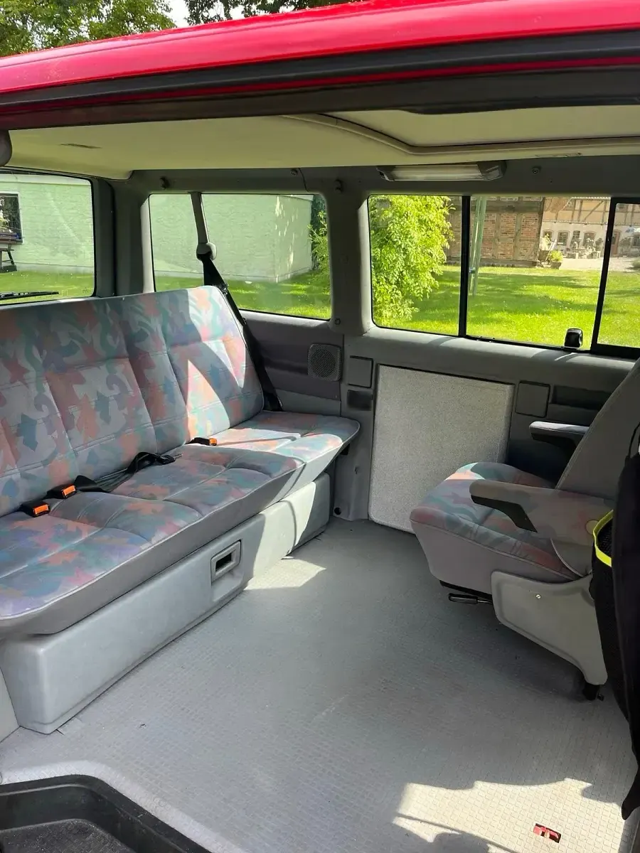 Gebraucht VW Multivan 88 PS (64 kW) 1995 Rot Van / Kleinbus