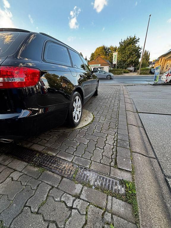 Gebraucht Audi A6 Comfort 239 PS (175 kW) 2011 Schwarz Kombi