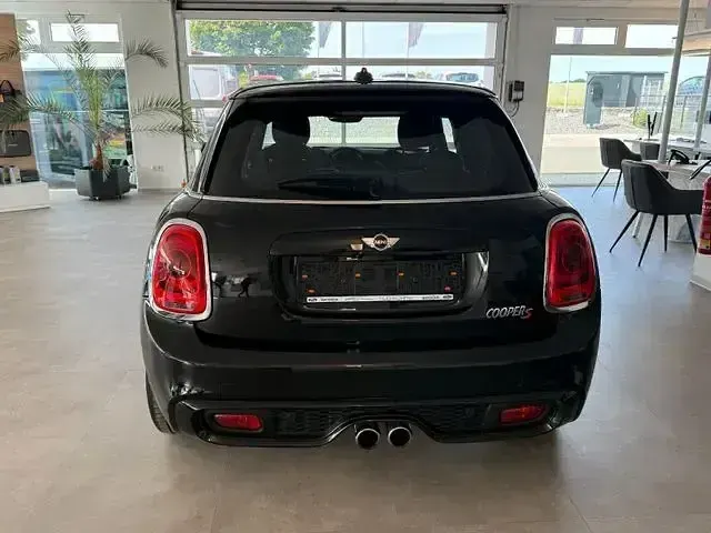 Gebraucht Mini Cooper S 192 PS (141 kW) 2017 Schwarz Kleinwagen