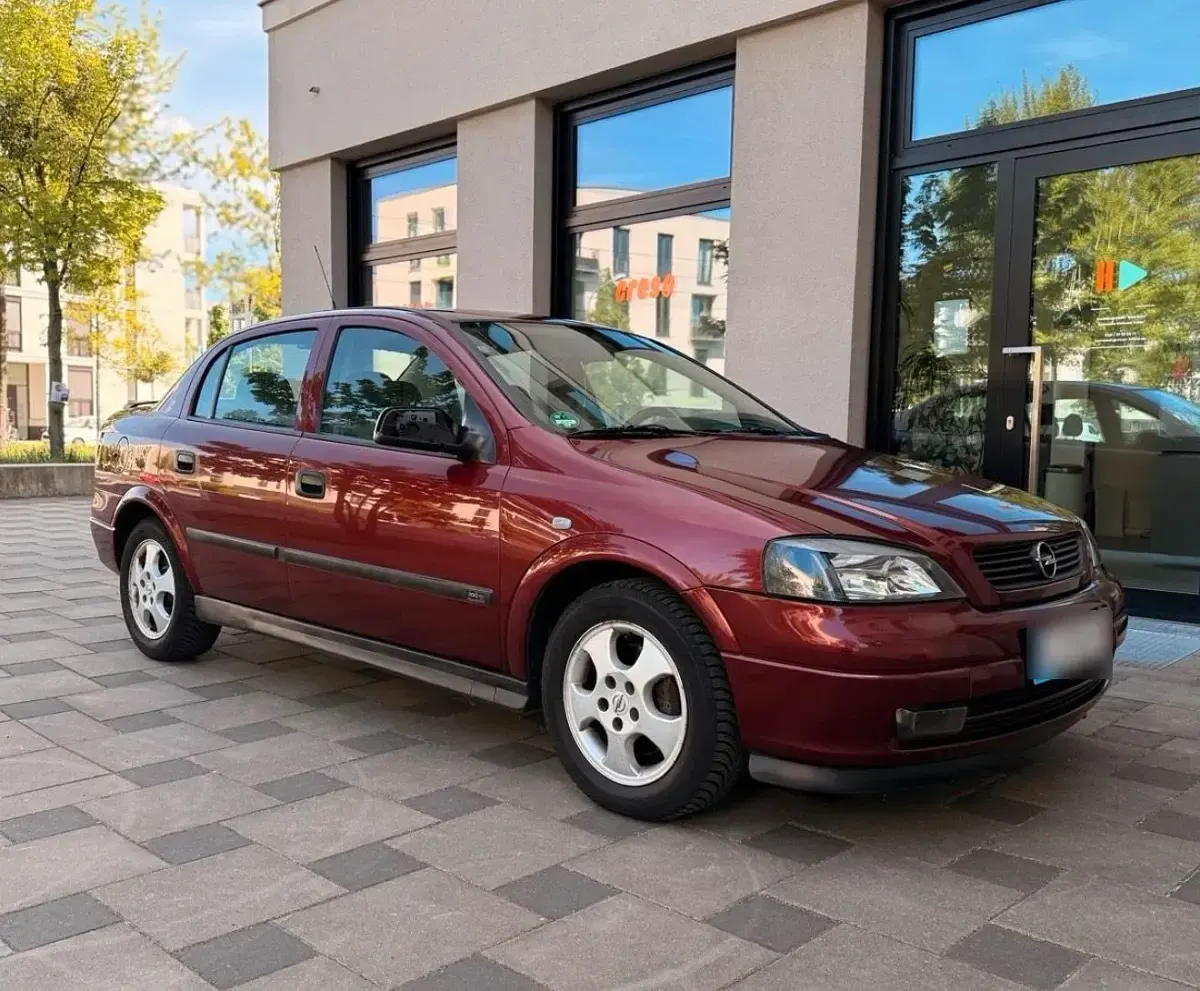 Brugt Opel Astra 116 HK (85 kW) 1999 Rød Sedan