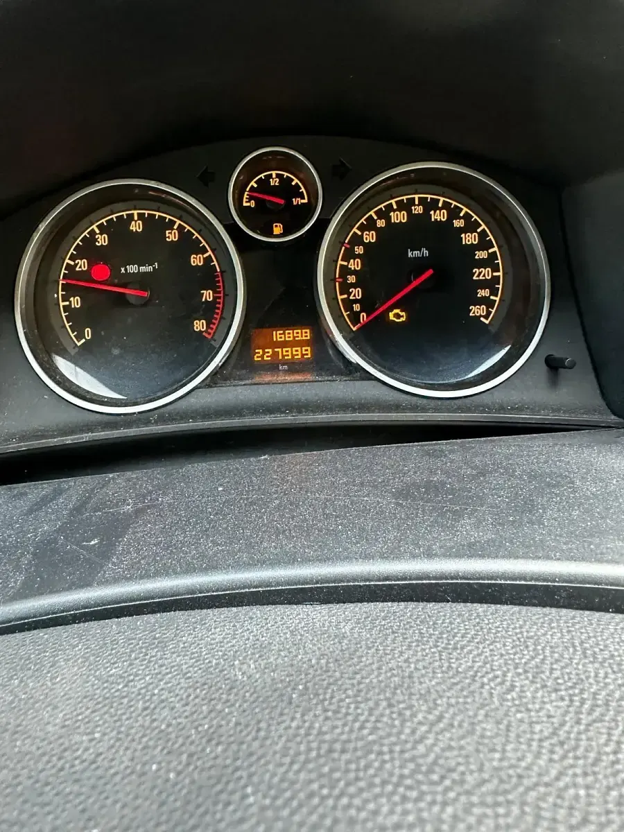 Occasion Opel Astra 106 ch (77 kW) 2006 Noir Citadine