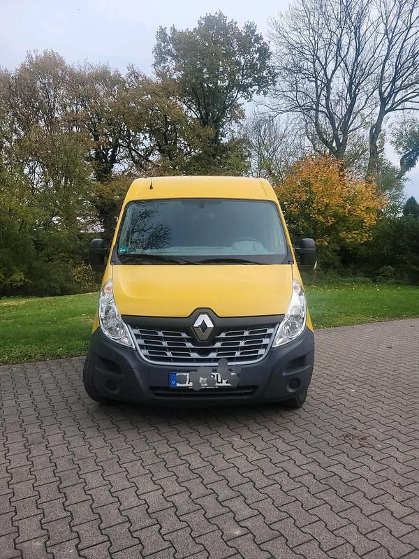 Gelb Gebraucht 2017 Renault Master Van / Kleinbus | 11.900 € (Fairer Preis) - Bild 1/4