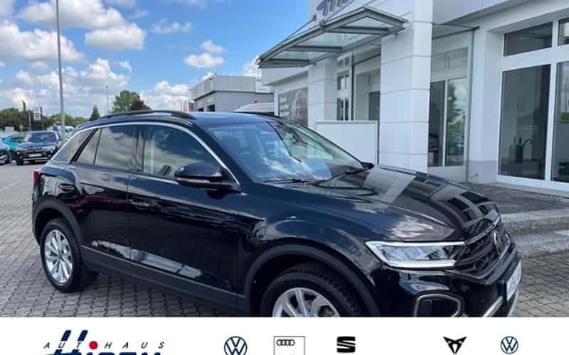 Schwarz Gebraucht 2024 VW T-Roc Life SUV | 27.385 € (Fairer Preis) - Bild 1/4