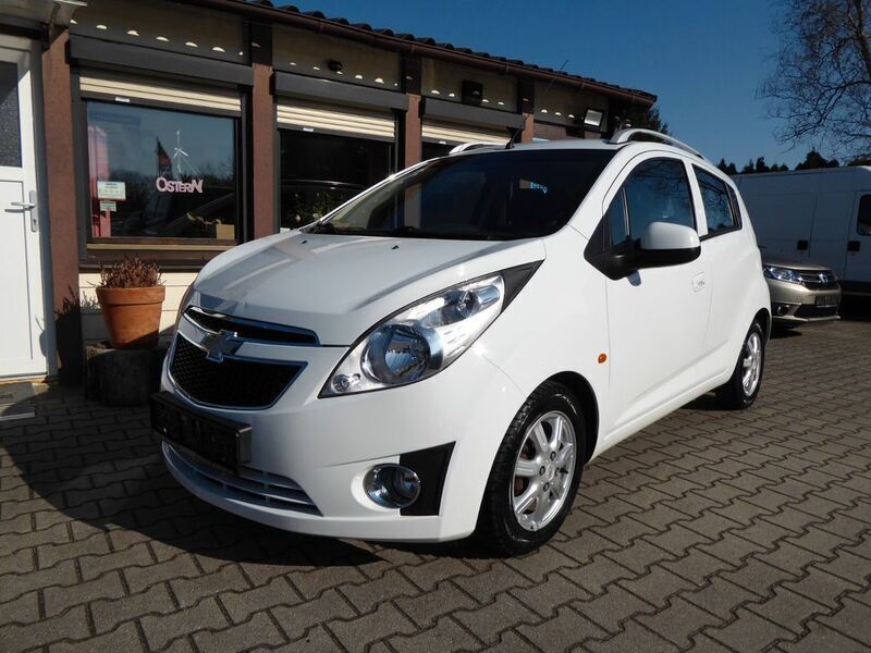 Weiß Gebraucht 2012 Chevrolet Spark LS Kleinwagen | 4.998 € (Etwas zu teuer) - Bild 1/4