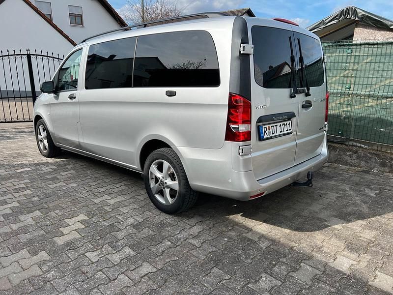 Gebraucht Mercedes Vito 190 PS (139 kW) 2019 Silber Van