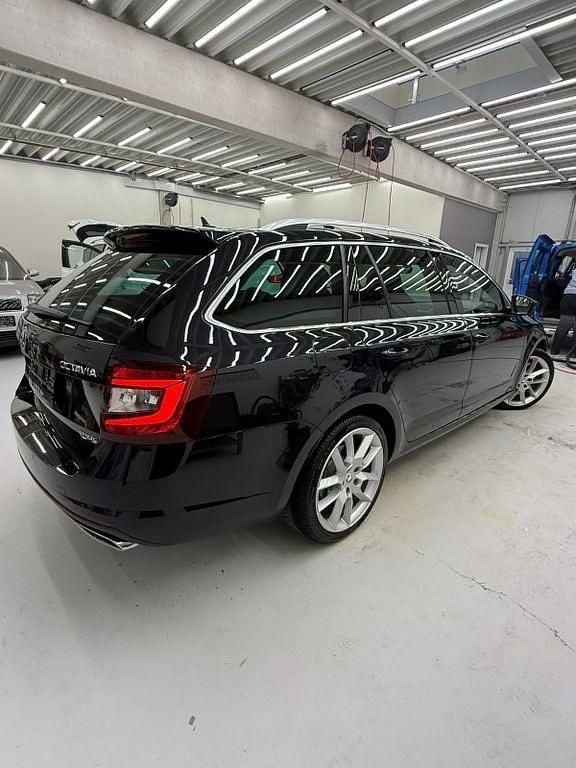 Gebraucht Skoda Octavia vRS 230 PS (169 kW) 2018 Schwarz Kombi