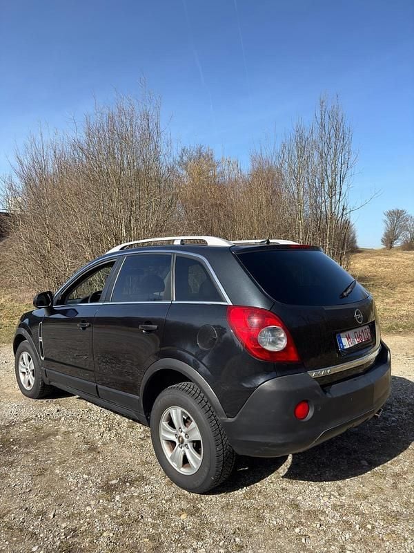 Gebraucht Opel Antara Edition+ 150 PS (110 kW) 2008 Granadaschwarz/karbonschwarz SUV