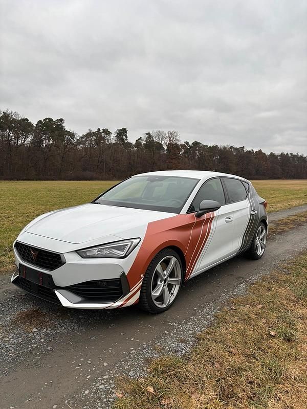 Gebraucht Cupra Leon VZ 300 PS (220 kW) 2022 Weiß Limousine