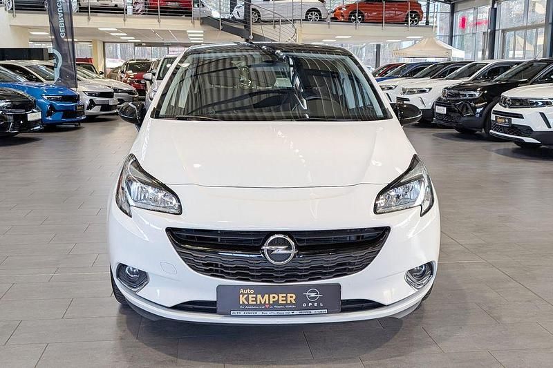 Gebraucht Opel Corsa Color Edition 90 PS (66 kW) 2017 Weiß Limousine