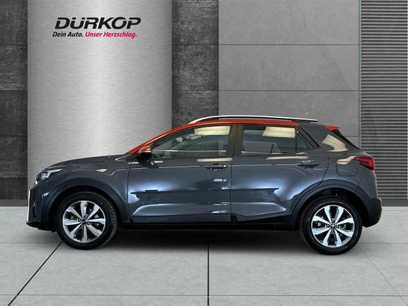 Gebraucht Kia Stonic Vision 101 PS (74 kW) 2023 (apx) perennialgrau met./orang (metallic) SUV