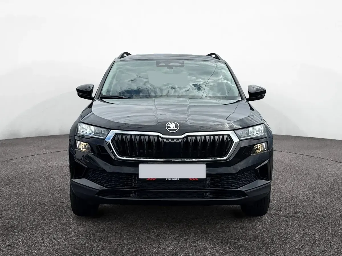 Gebraucht Skoda Karoq Selection 150 PS (110 kW) 2026 Schwarzmagic perleffekt SUV