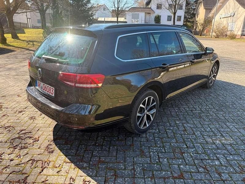 Second-hand VW Passat 190 CP (139 kW) 2016 Negru Break