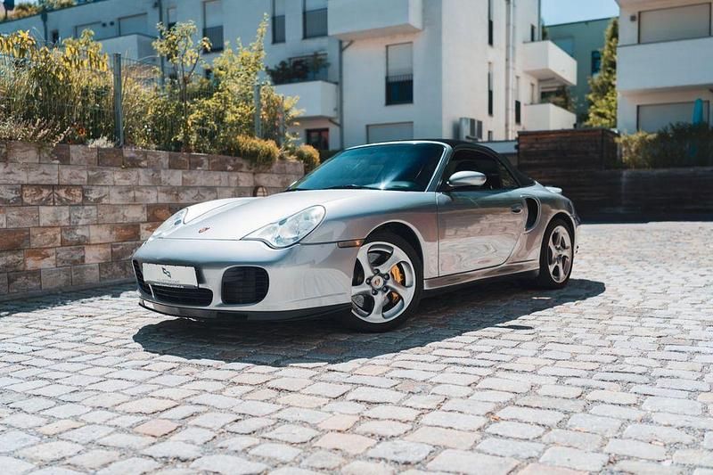 Silber Gebraucht 2005 Porsche 996 Turbo Cabrio | 85.996 € (Fairer Preis) - Bild 1/4