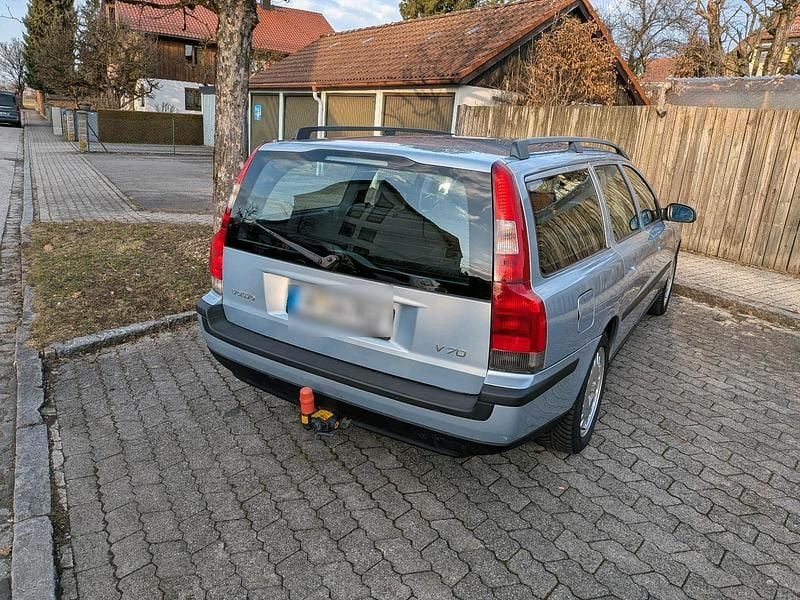 Gebraucht Volvo V70 200 PS (147 kW) 2000 Silber Kombi