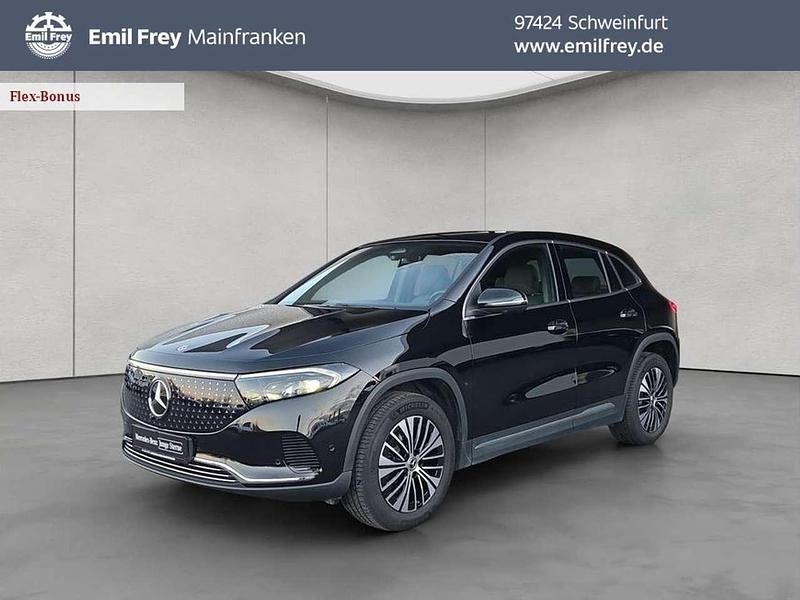 Kosmosschwarz metallic Gebraucht 2024 Mercedes EQA250 SUV | 38.840 € (Teuer) - Bild 1/4