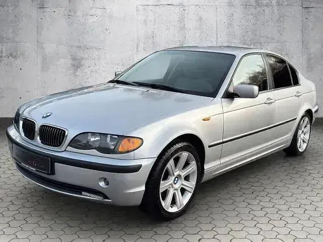 Gebraucht BMW 320 Cabriolet 170 PS (125 kW) 2003 Silber Cabrio