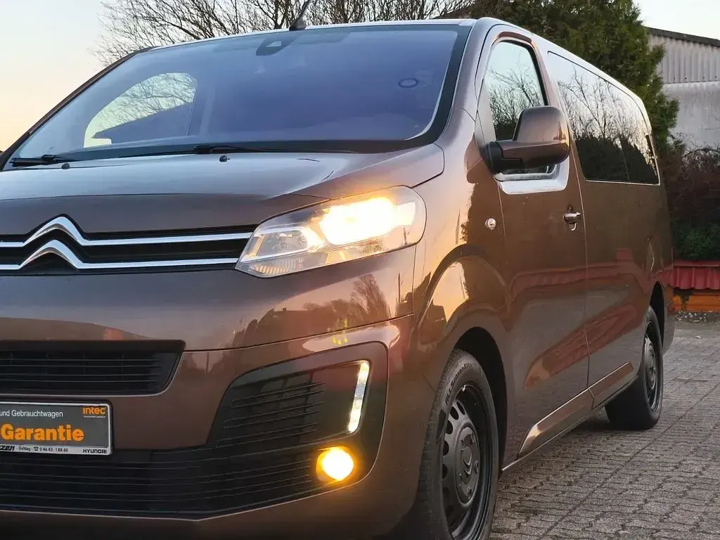 Gebraucht Citroën Spacetourer Feel 116 PS (85 kW) 2017 Rich oak/ aussenverkleidung Van / Kleinbus