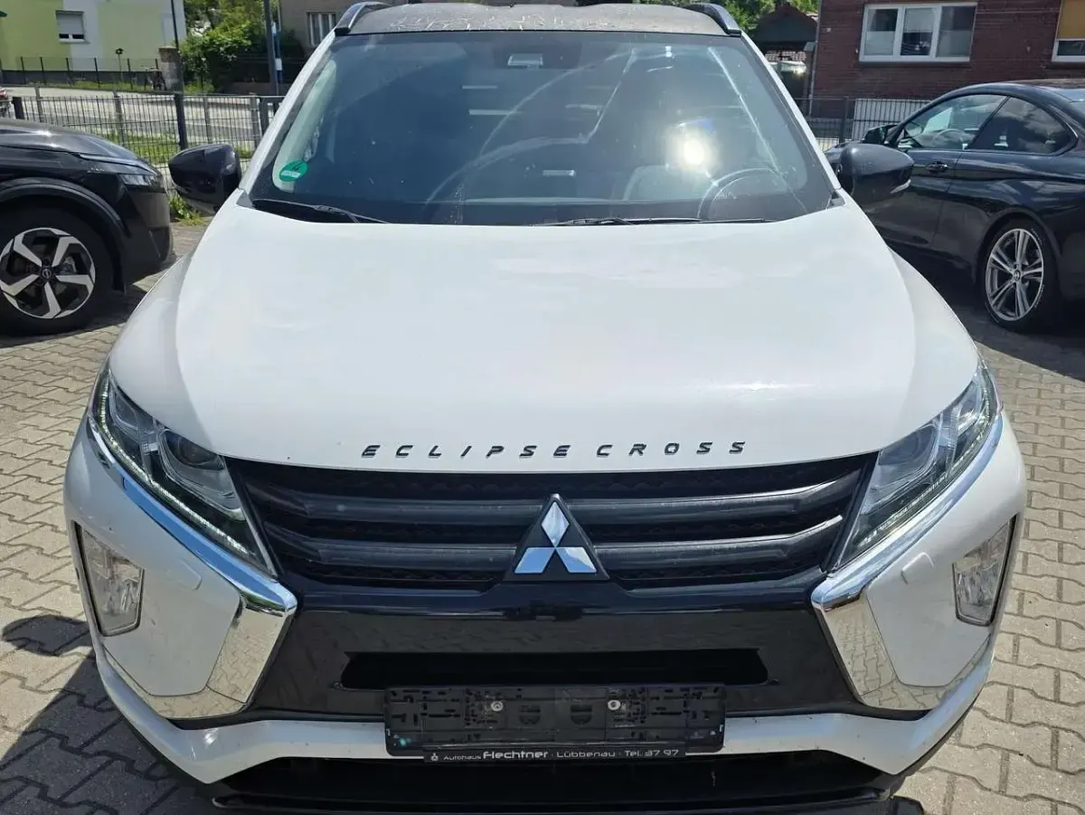 Gebraucht Mitsubishi Eclipse Cross Active 148 PS (108 kW) 2019 Perlmuttweiss (p) SUV