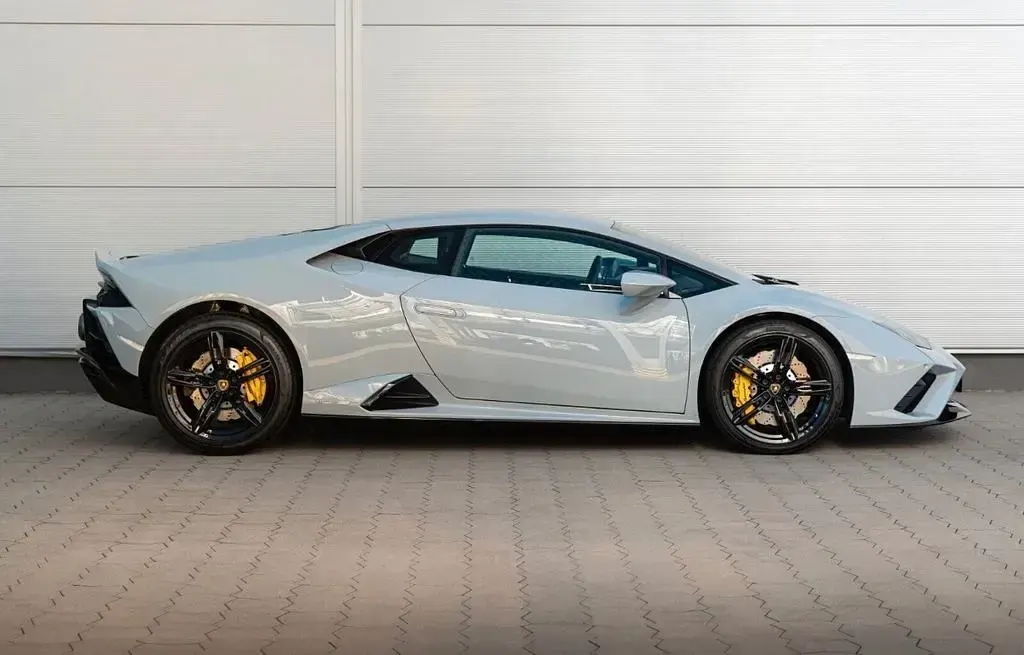 Usata Lamborghini Huracán 610 CV (448 kW) 2021 Grigio