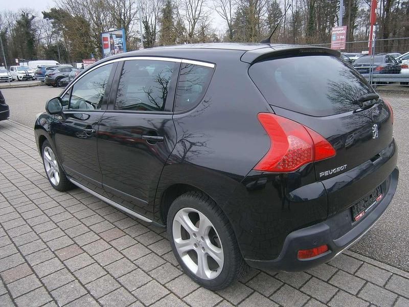 Gebraucht Peugeot 3008 Platinum 163 PS (119 kW) 2011 Schwarz perla mit schutzlack Kombi