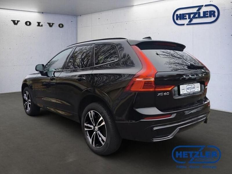 Gebraucht Volvo XC60 Ultimate 197 PS (144 kW) 2023 Onyx black / metallic SUV