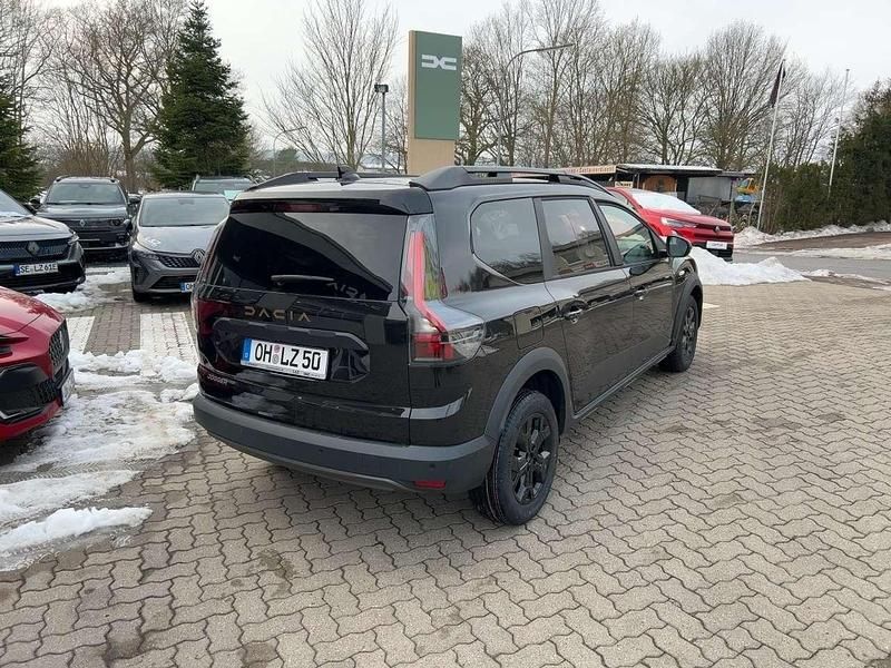 Neu Dacia Jogger Extreme 110 PS (80 kW) 2026 Perlmuttschwarz metallic Van / Kleinbus
