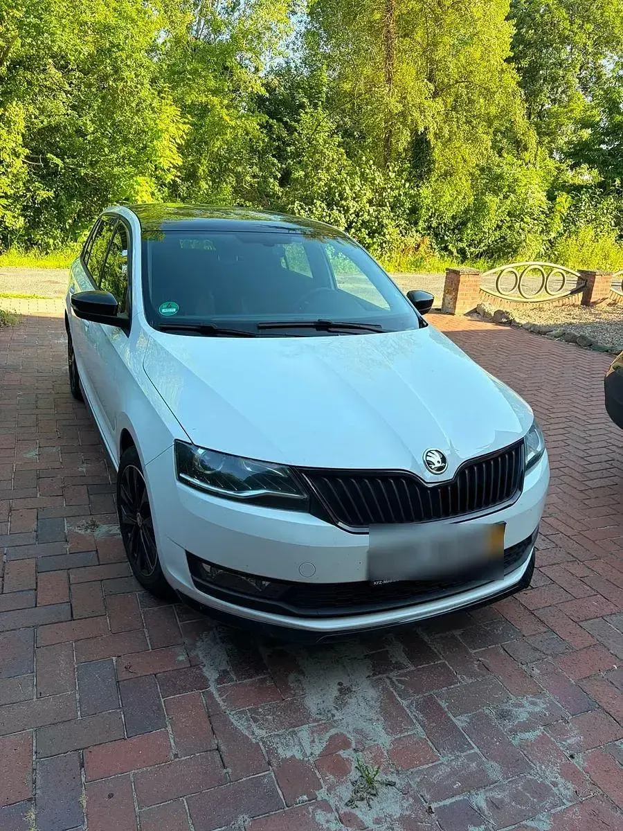 Gebraucht Skoda Rapid Monte Carlo 95 PS (69 kW) 2017 Weiß Kleinwagen