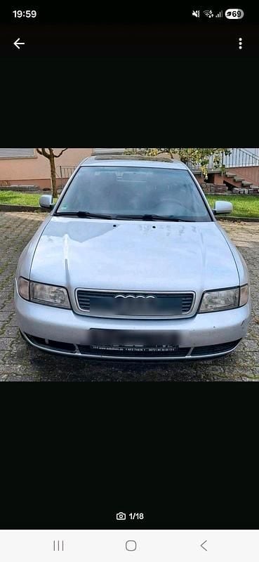 Silber Gebraucht 1998 Audi A4 Limousine | 1.400 € (Guter Preis) - Bild 1/4